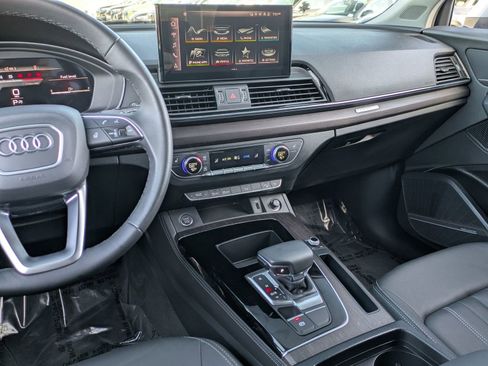 Used 2023 Audi Q5 2.0T Premium Plus w/ Premium Plus Package AWD/4WD image 9