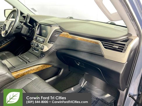 Used 2015 GMC Yukon Denali w/ Premium Package image 34