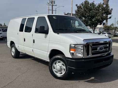 Used 2013 Ford E-150 and Econoline 150 w/ PWR Group RWD image 3