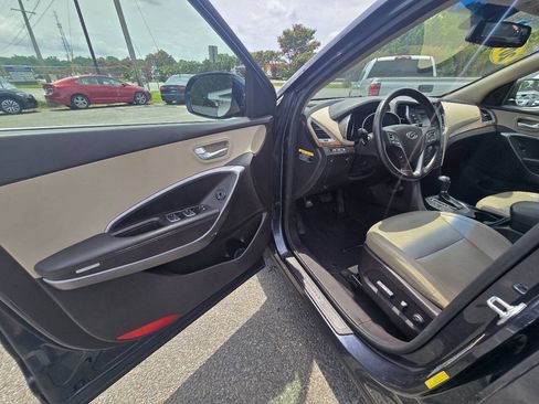 Used 2014 Hyundai Santa Fe GLS FWD image 21