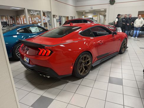 New 2025 Ford Mustang GT Premium w/ GT Performance Package image 9