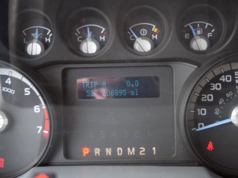 Used 2016 Ford F250 XL image 13