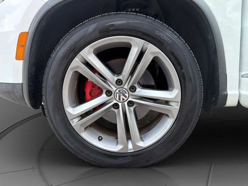 Used 2017 Volkswagen Tiguan Sport FWD image 22