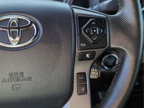 Used 2020 Toyota Tacoma TRD Off-Road w/ TRD Premium Off Road Package image 24