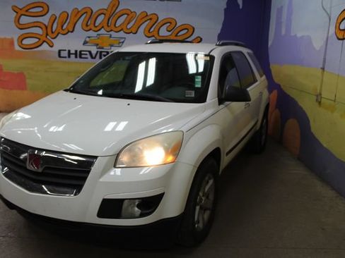 Used 2008 Saturn Outlook XE w/ Preferred Package FWD image 4