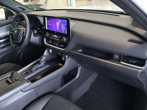 Used 2026 Toyota Grand Highlander AWD Hybrid image 9