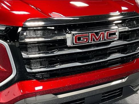 Used 2026 GMC Terrain Elevation w/ LPO, Floor Liner Package AWD/4WD image 28