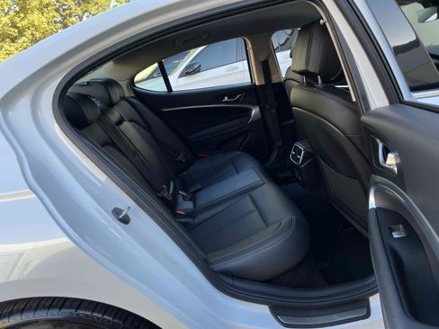 Used 2026 Genesis G70 2.5T RWD image 37
