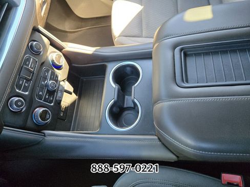 Used 2023 Chevrolet Tahoe LS image 24