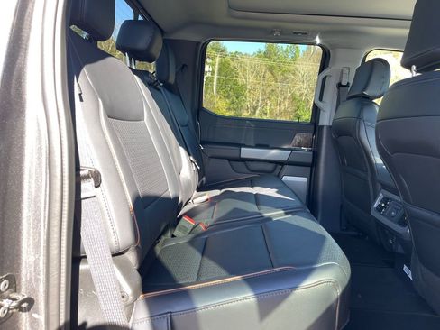 New 2026 Ford F250 Lariat w/ Chrome Package image 13