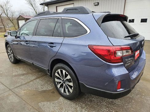 Used 2015 Subaru Outback 2.5i Limited AWD/4WD image 4