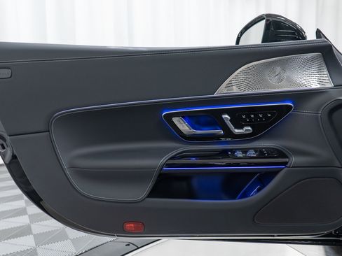 New 2026 Mercedes-Benz SL 43 AMG image 11