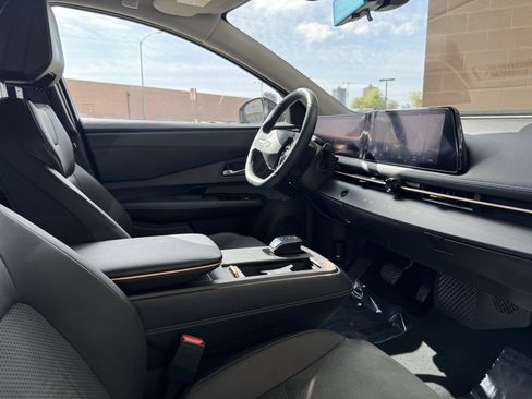 Used 2023 Nissan Ariya FWD image 43