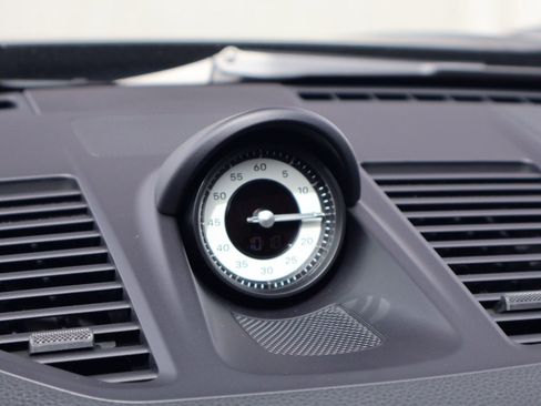 Certified 2024 Porsche 911 Carrera RWD image 26