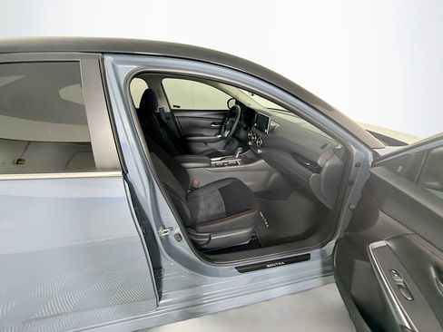 Used 2024 Nissan Sentra SR FWD image 29