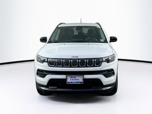 Used 2022 Jeep Compass Latitude w/ Sun and Sound Group image 2