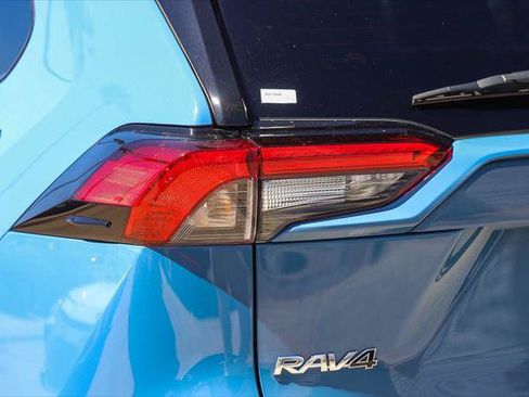 Certified 2022 Toyota RAV4 SE AWD/4WD image 9