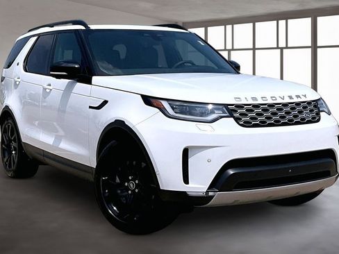 Certified 2025 Land Rover Discovery S AWD/4WD image 11