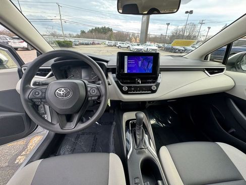 Used 2024 Toyota Corolla LE image 13