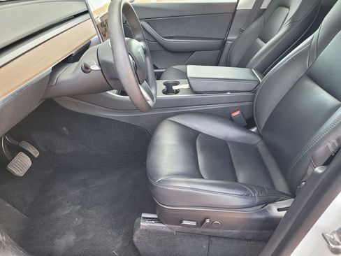 Used 2021 Tesla Model Y Long Range image 20