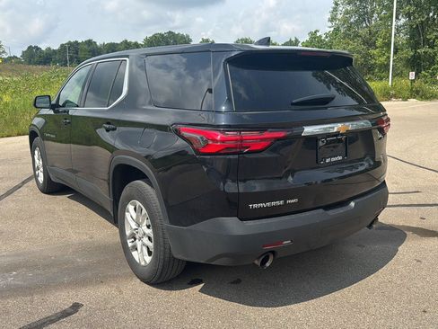 Used 2023 Chevrolet Traverse LS AWD/4WD image 3