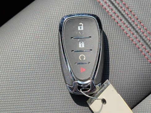 Used 2026 Chevrolet TrailBlazer RS AWD/4WD image 39