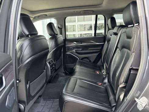 Used 2024 Jeep Grand Cherokee Limited 4xe image 6