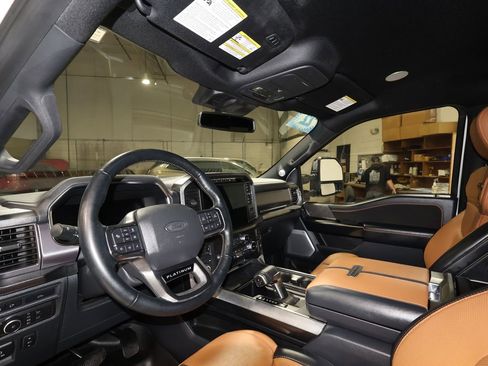 Used 2022 Ford F150 Platinum w/ Equipment Group 701A High image 9