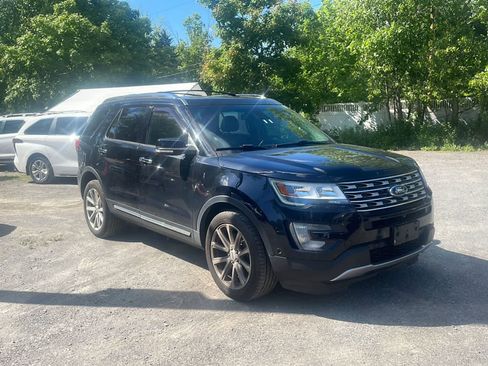 Used 2016 Ford Explorer Limited w/ Equipment Group 301A AWD/4WD image 10