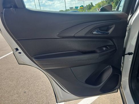 Used 2023 Chevrolet TrailBlazer LS FWD image 29