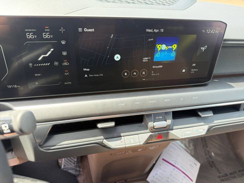 Used 2024 Kia EV9 GT-Line image 12