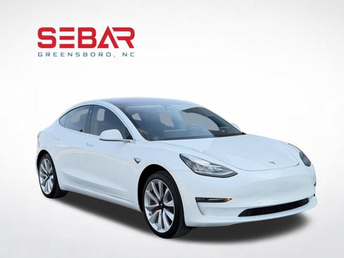 Used 2018 Tesla Model 3 Long Range RWD image 4