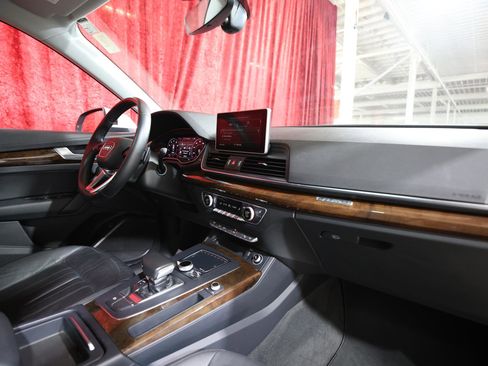 Used 2018 Audi Q5 2.0T Premium Plus w/ Premium Plus Package image 23