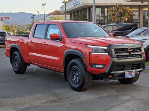 New 2026 Nissan Frontier PRO-4X w/ Pro-4x Convenience Package image 3