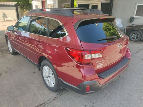 Used 2018 Subaru Outback 2.5i Premium AWD/4WD image 4