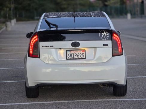 Used 2012 Toyota Prius Three image 12