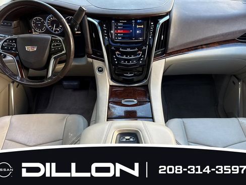 Used 2015 Cadillac Escalade ESV Luxury AWD/4WD image 13