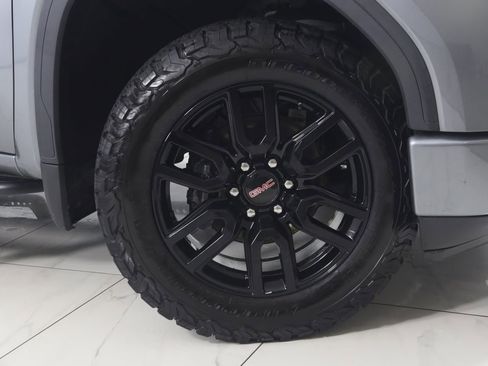 Used 2020 GMC Sierra 1500 Elevation w/ Elevation Value Package image 13