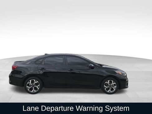 Used 2021 Kia Forte LXS image 7