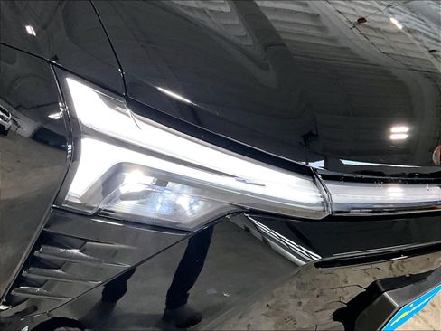 Used 2025 Chevrolet Blazer EV RS image 32