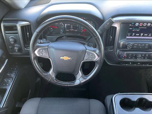 Used 2018 Chevrolet Silverado 1500 LT w/ LT Eassist Package image 5