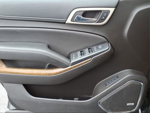 Used 2019 GMC Yukon XL Denali w/ Denali Ultimate Package image 16