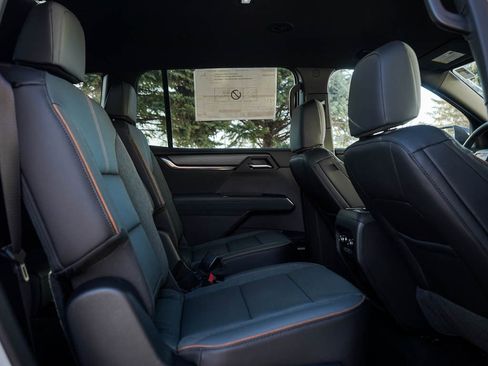 New 2025 GMC Acadia AT4 image 13