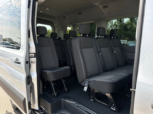 Used 2025 Ford Transit 350 XL image 11