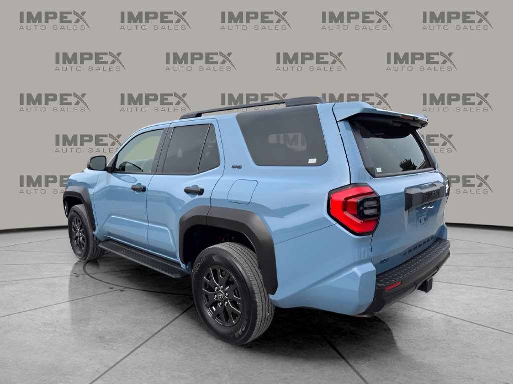 Used 2026 Toyota 4Runner SR5 AWD/4WD image 3