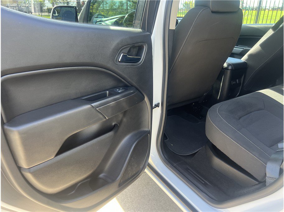 Used 2018 Chevrolet Colorado LT RWD image 16