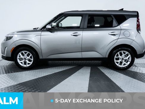 Used 2025 Kia Soul LX w/ LX Technology Package FWD image 3