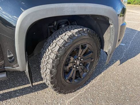 Used 2018 Chevrolet Colorado Z71 w/ Z71 Midnight Edition AWD/4WD image 10