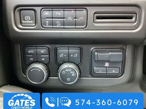 Used 2021 Chevrolet Tahoe Z71 w/ Z71 Signature Package AWD/4WD image 30
