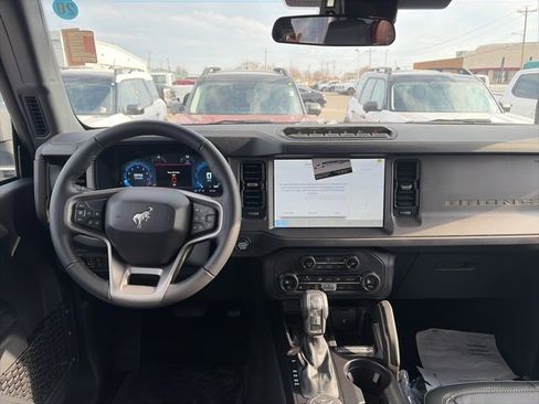 New 2025 Ford Bronco Badlands w/ Sasquatch Package image 14